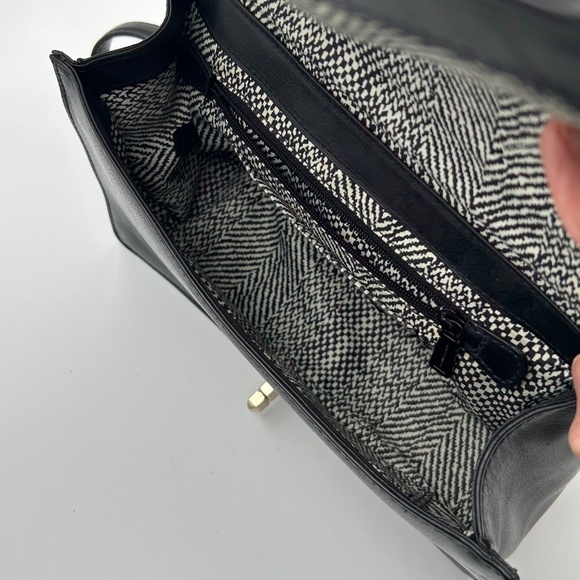 Rebecca Minkoff LOVE Crossbody Black Leather Diamond Quilt EUC - Picture 4 of 14